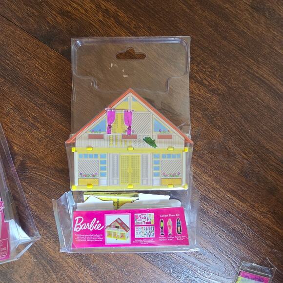 World's Smallest Toys Barbie Bundle Dream House Malibu & Cowgirl Barbie Case - Picture 5 of 9